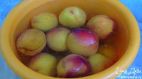 Як консервувати персики у власному соку