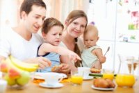 Як нагодувати сім'ю? Варіанти для ситного і корисного сніданку