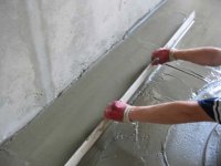 Як зробити цементну стяжку підлоги своїми руками
