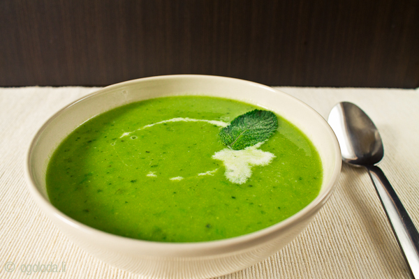 Як приготувати холодний суп з зеленого горошка