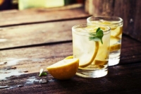 Польза теплой воды с лимоном