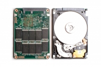 Твердотільні жорсткі диски (SSD)